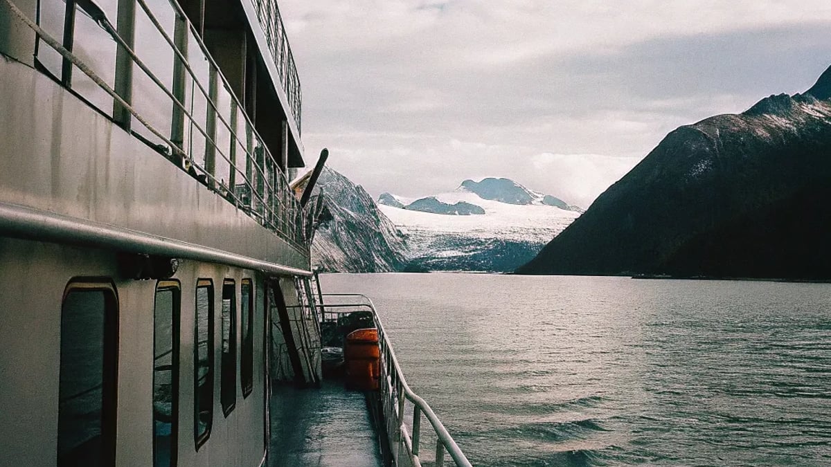 Adventure Meets Comfort: Modern Expedition Ships You’ll Love