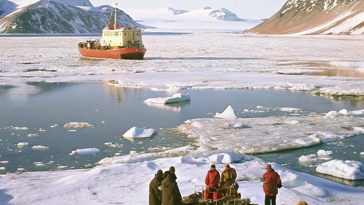 Everything You Need to Know Before Booking a Polar Expedition